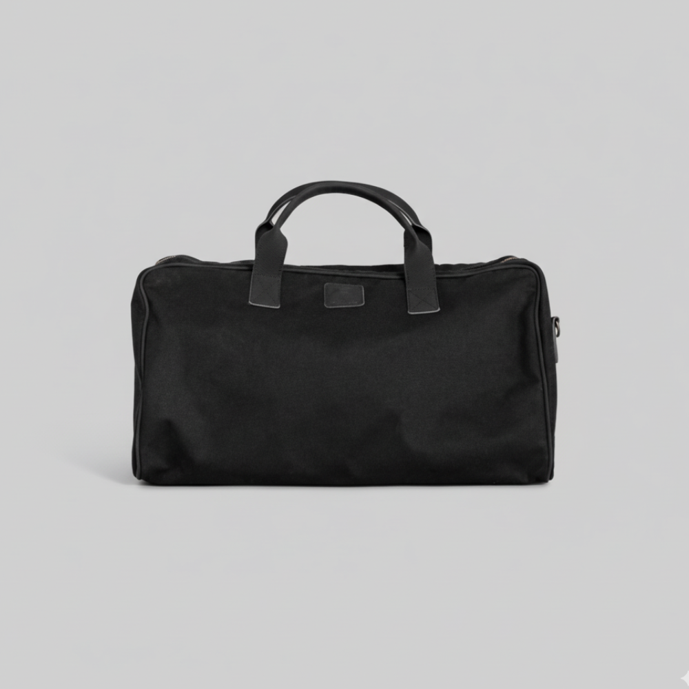 Plant Inside weekend bag made from vegan leather, photographed in full front view – elegant, durable, and handcrafted for conscious travel