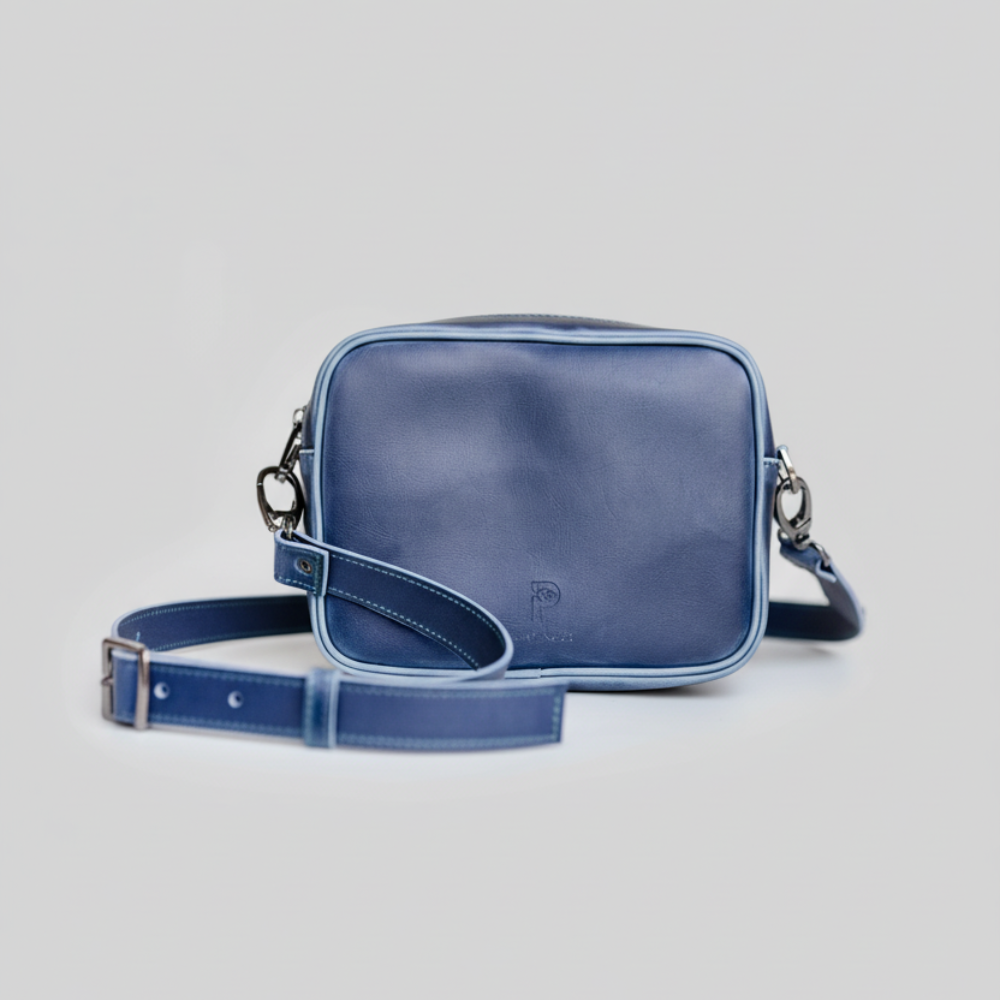 Plant Inside Crossbody Bag in navy blue matt – stylish vegan leather bag, cruelty-free and sustainable
