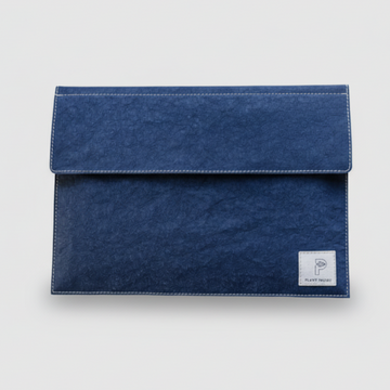 Plant Inside Laptop Sleeve in navy blue– vegan and cruelty-free protection for laptops