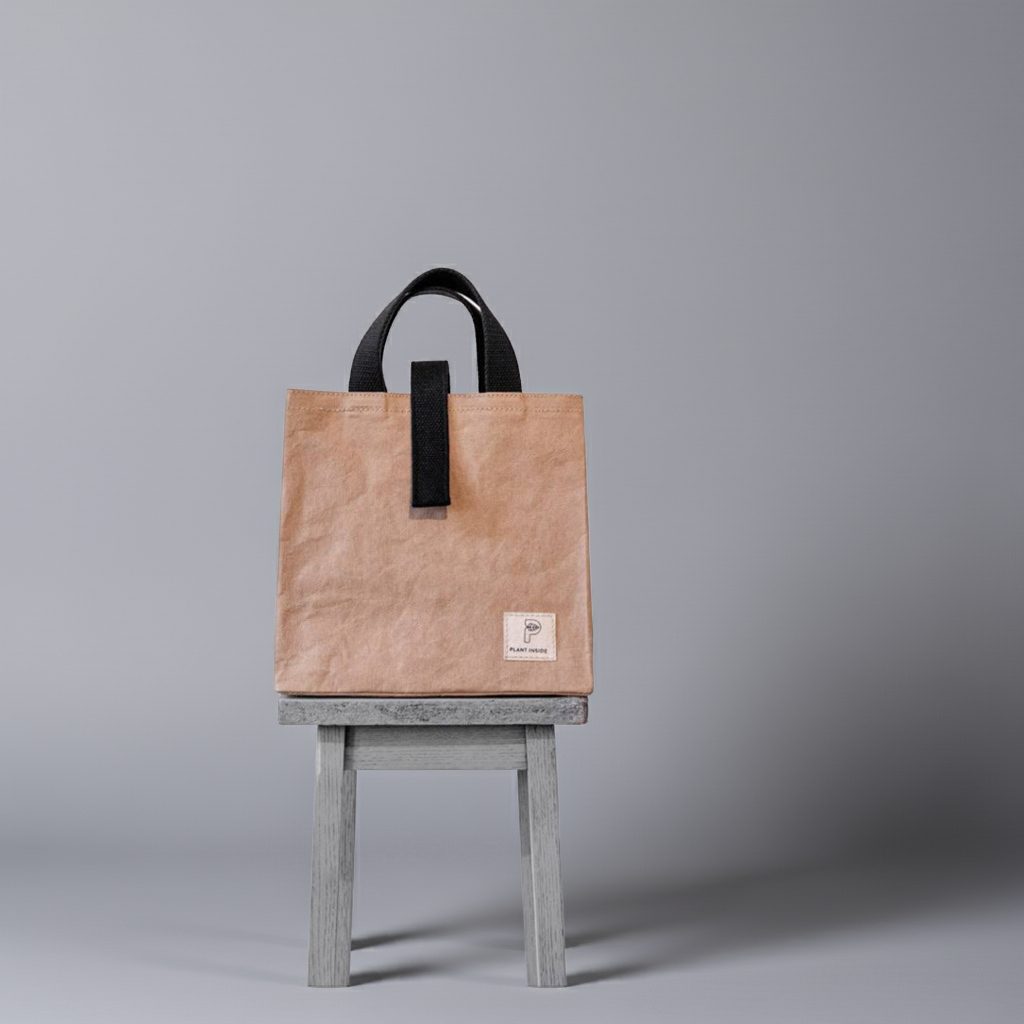 Plant Inside Lunch Bag in sahara – vegan and cruelty-free insulated box for everyday use